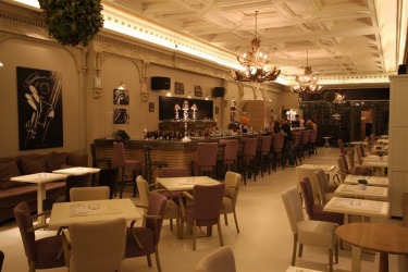 OPERA café